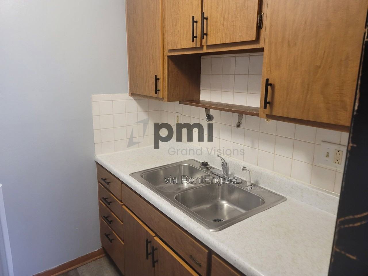 1301 Mitchem Dr #1 - Photo 4 of 16