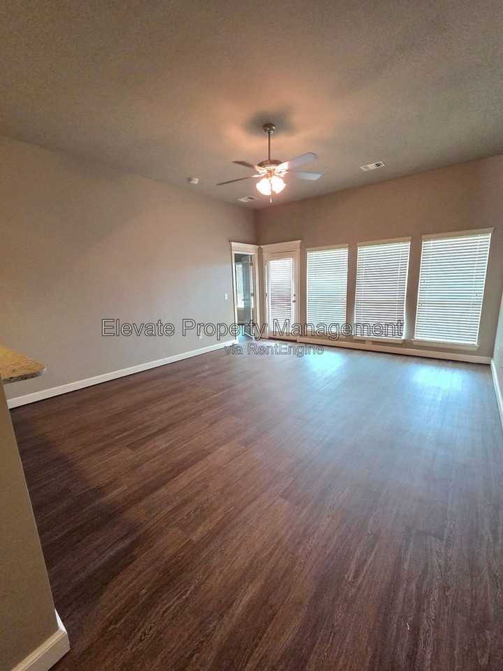 2210 Starwood Way - Photo 6 of 15