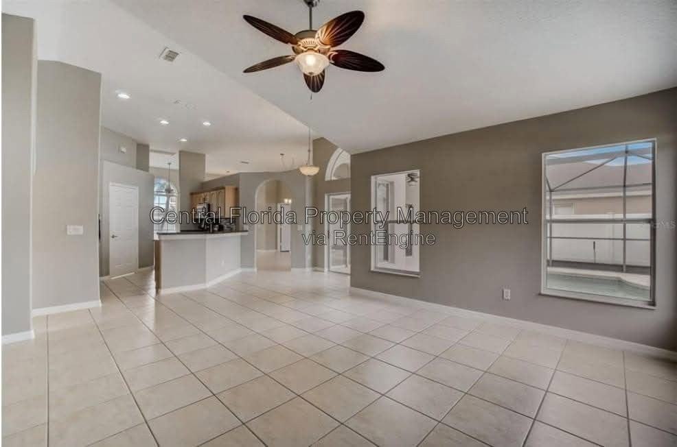 1061 Seneca Trl - Photo 3 of 14