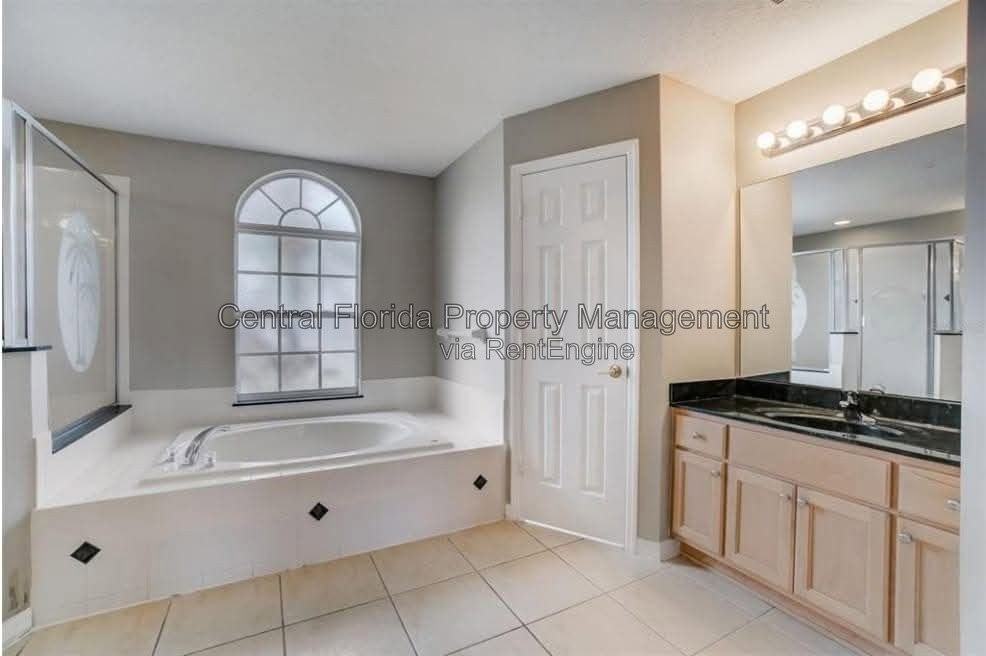 1061 Seneca Trl - Photo 7 of 14
