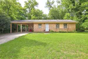 featured image of 2475 N Groveland Cir