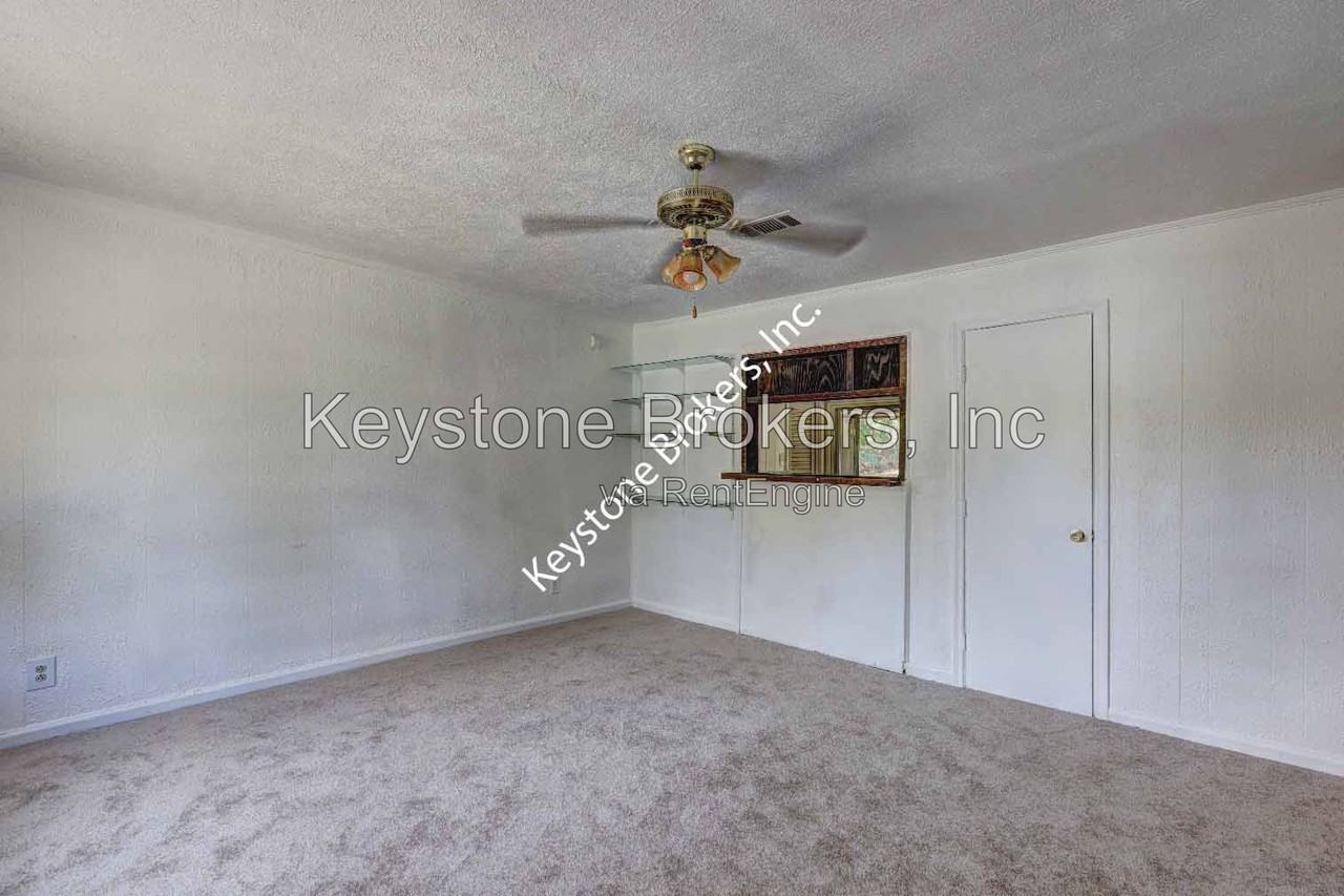 3480 Warpath Rd - Photo 7 of 10