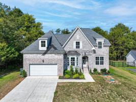 featured image of 631 Silva Ln