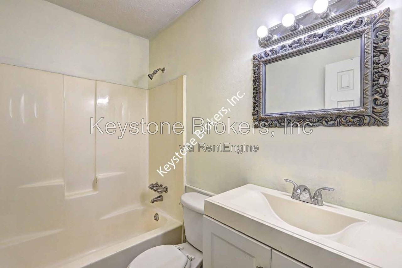4749 Lost Colony Ct - Photo 6 of 8