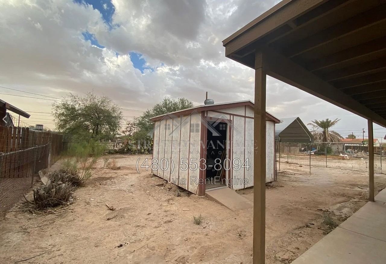 314 W Phoenix Ave - Photo 4 of 17
