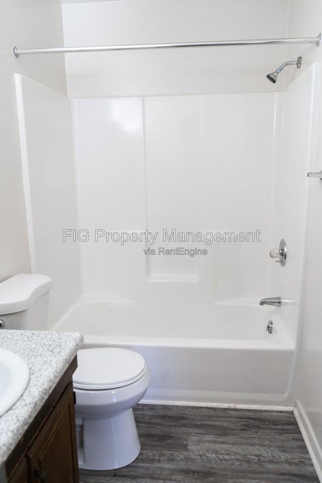 706 E Inskip Dr #12 - Photo 6 of 9