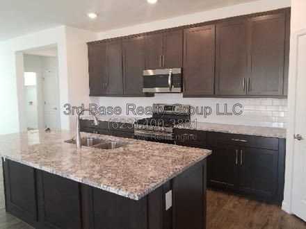 19762 W Adams St - Photo 2 of 12
