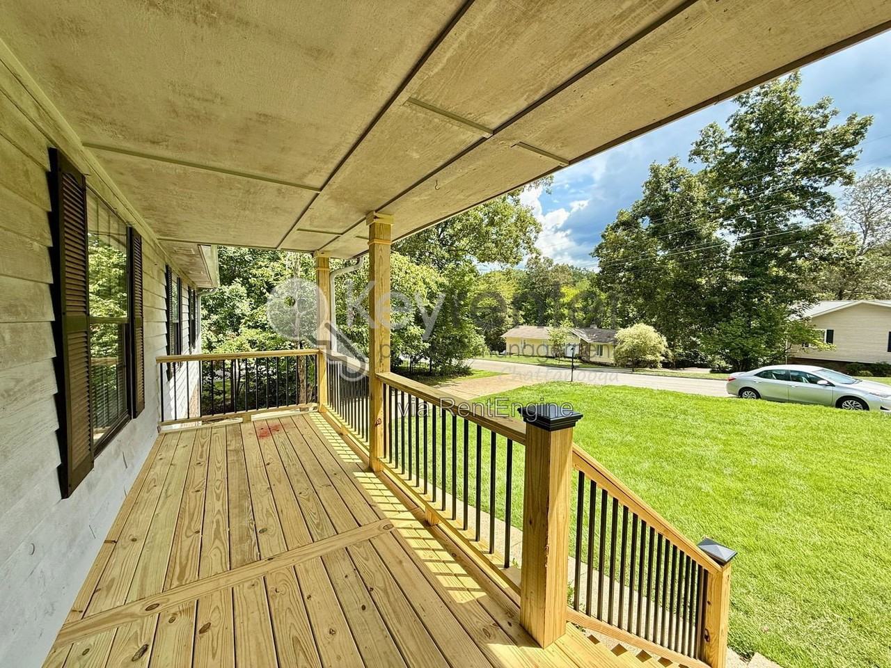 6407 Harbor Master Dr - Photo 4 of 30