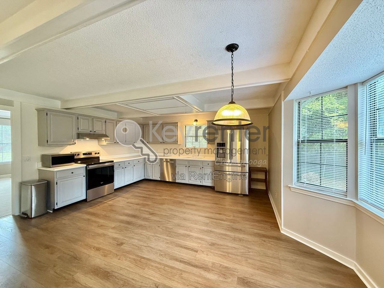6407 Harbor Master Dr - Photo 6 of 30