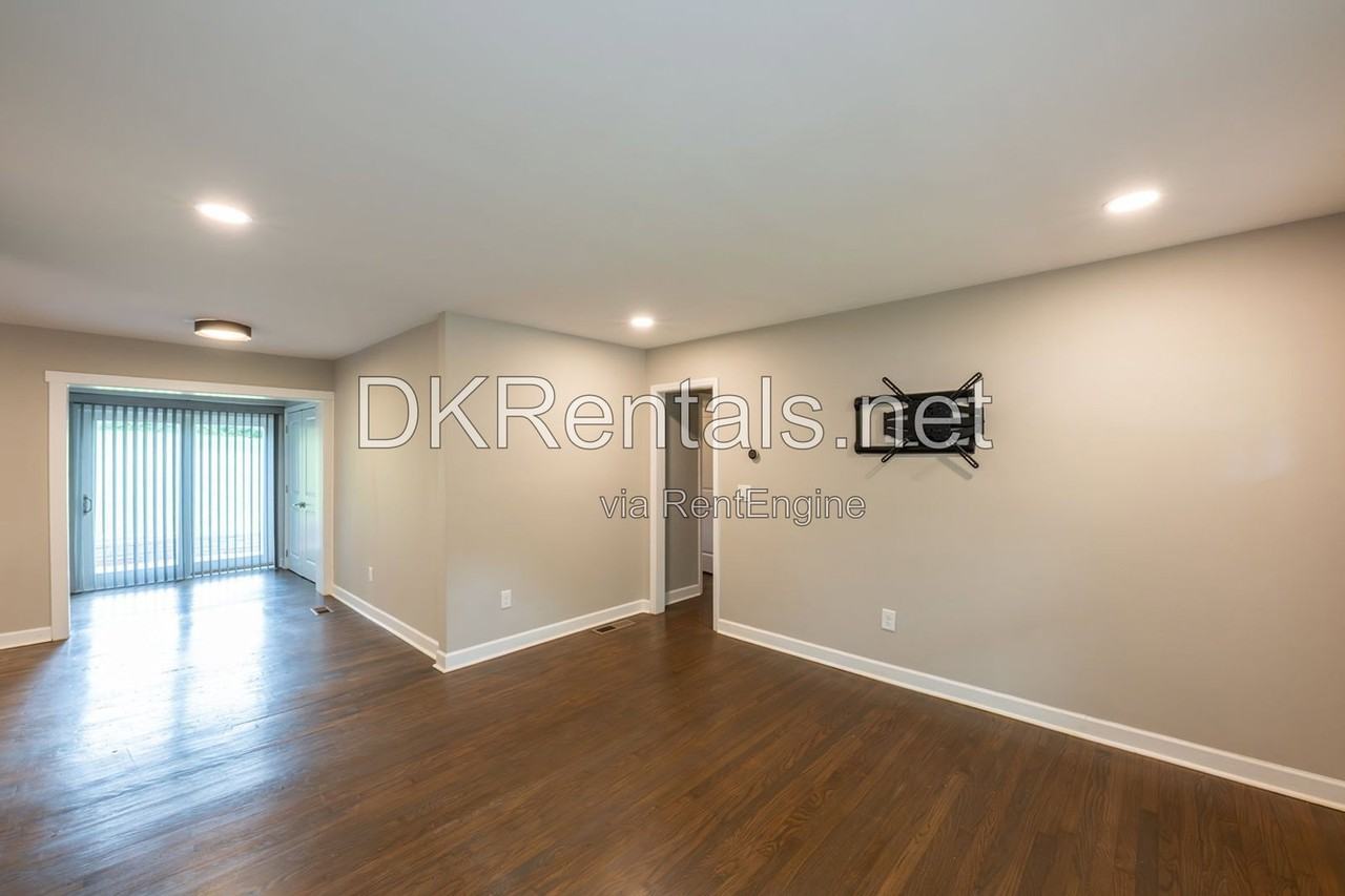 2131 Bixler Cir - Photo 7 of 24