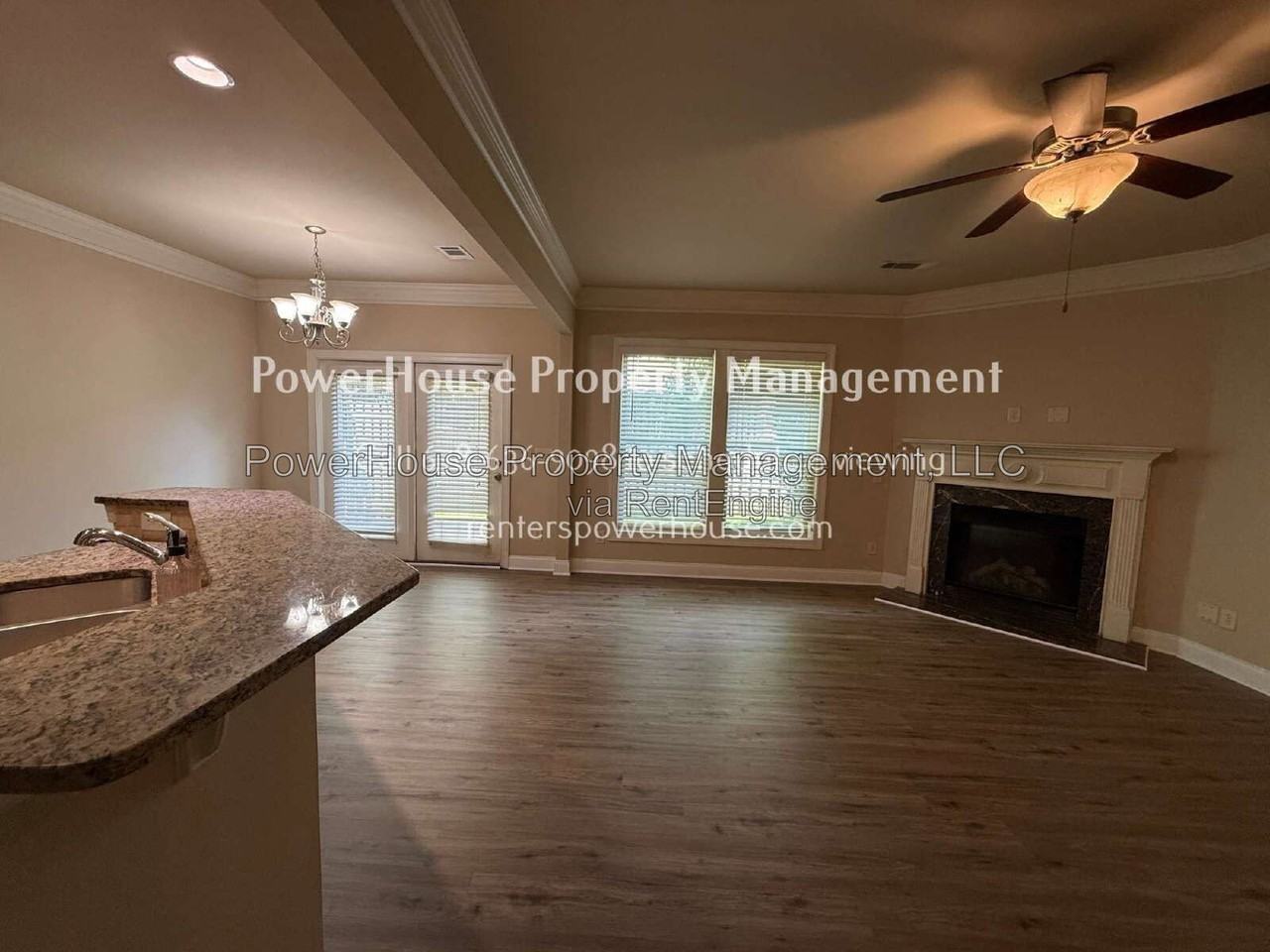 1045 Township Cir - Photo 7 of 48