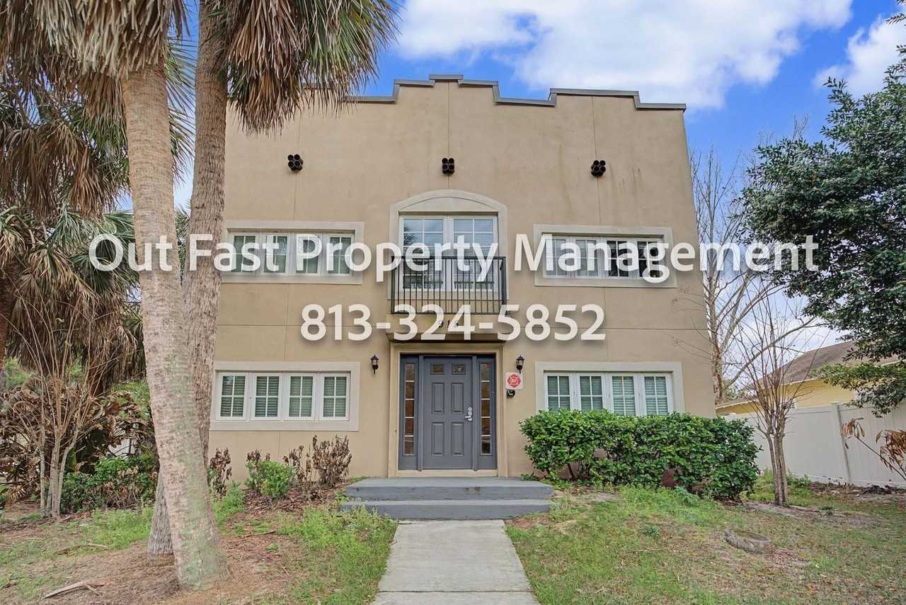 915 E Palmetto St #2 - Photo 2 of 26