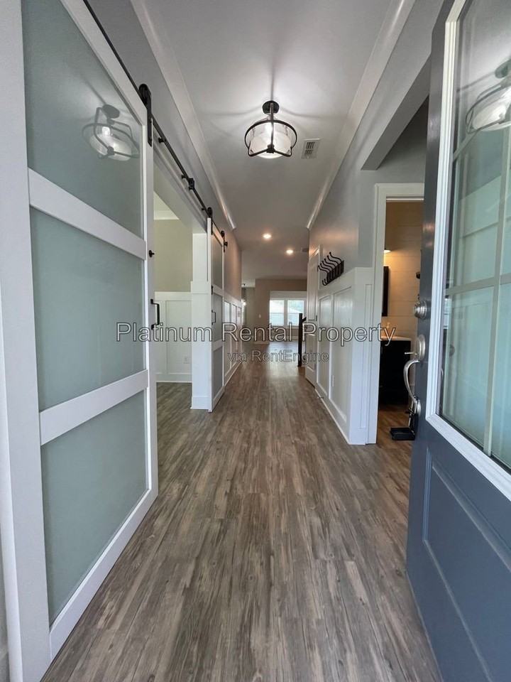 3215 Summerpoint Xing - Photo 5 of 50