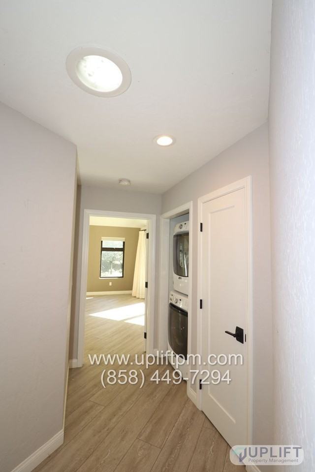 4721 Meadowridge Rd - Photo 6 of 19