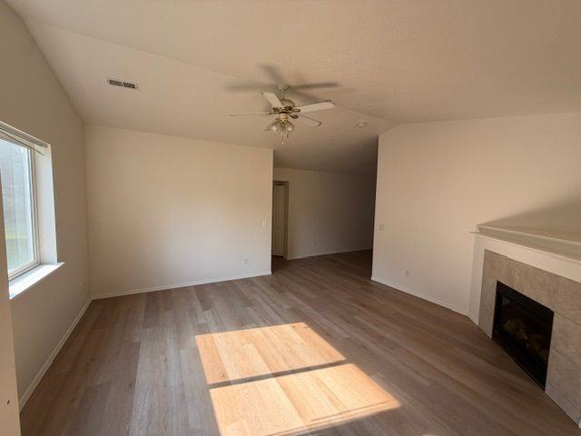 108 E Jadynn Ct - Photo 5 of 9