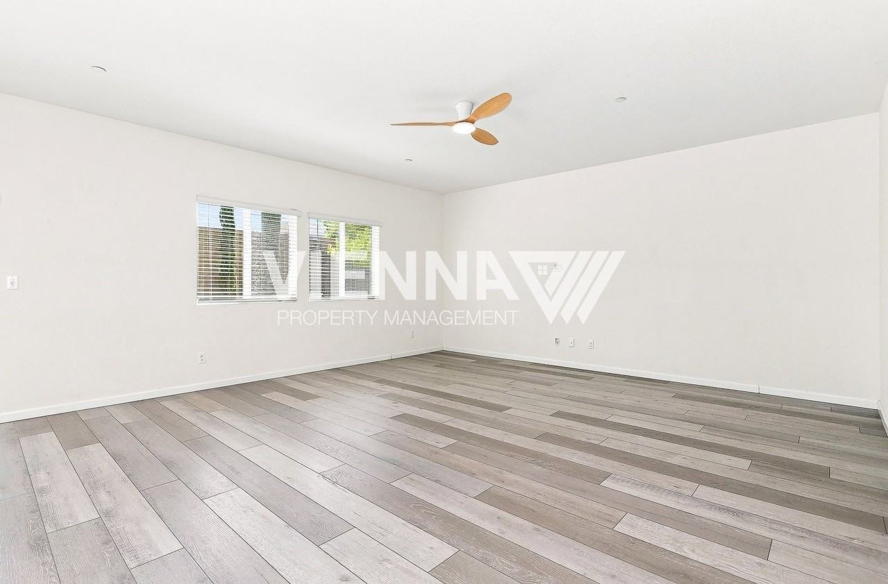 3033 Welton Cir - Photo 2 of 21