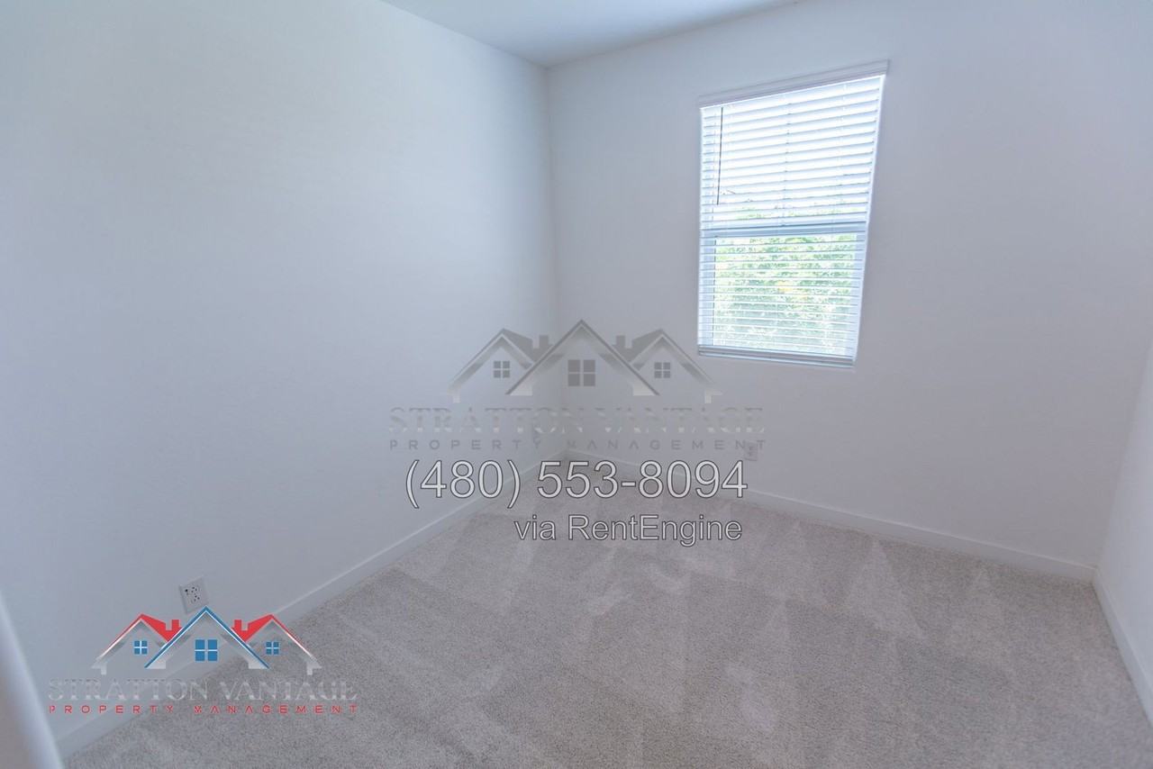 4204 E Enmark Dr - Photo 6 of 46