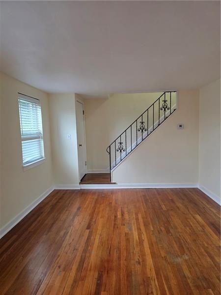 155 Pennoak Dr - Photo 2 of 11