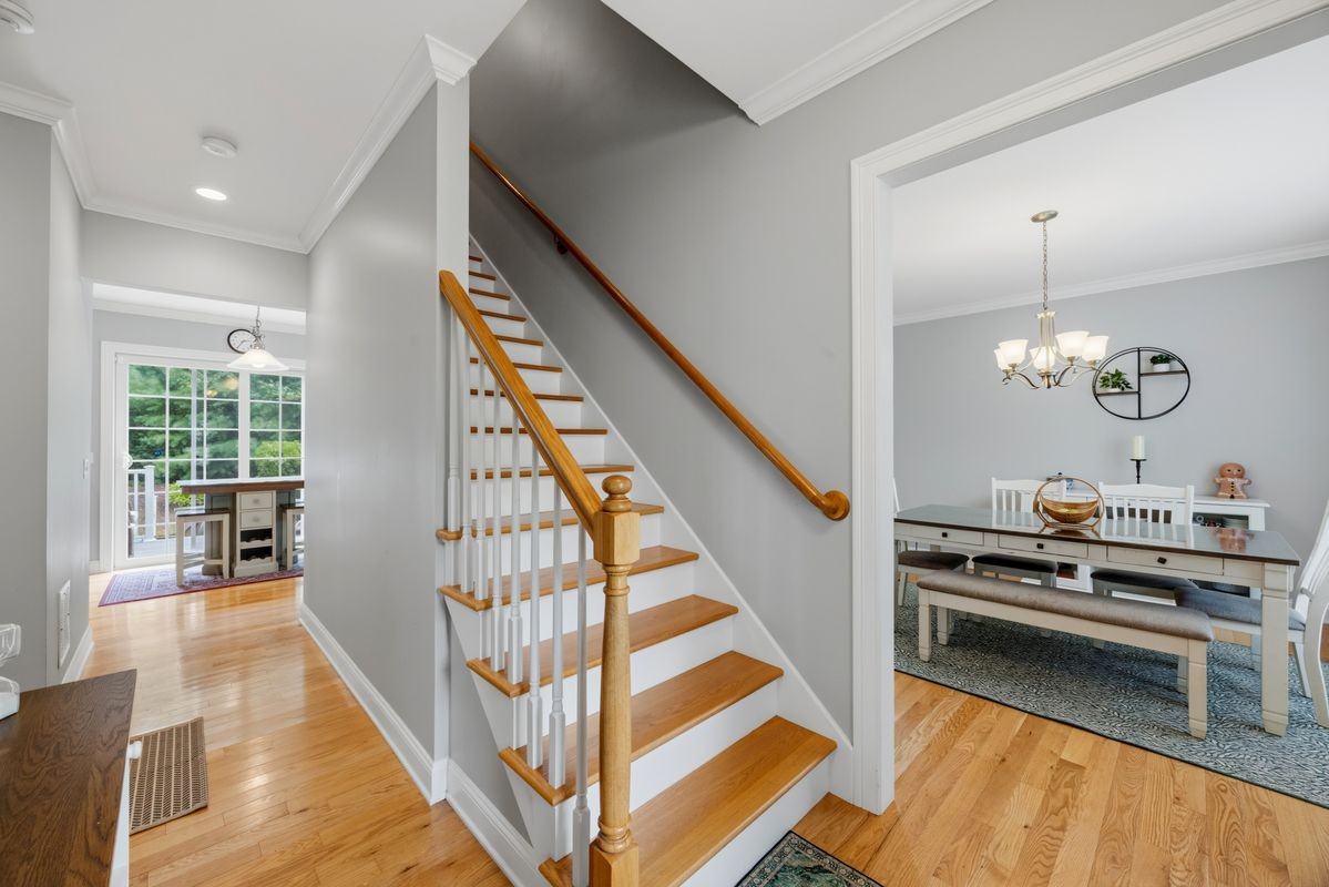21 Carson Way - Photo 4 of 40