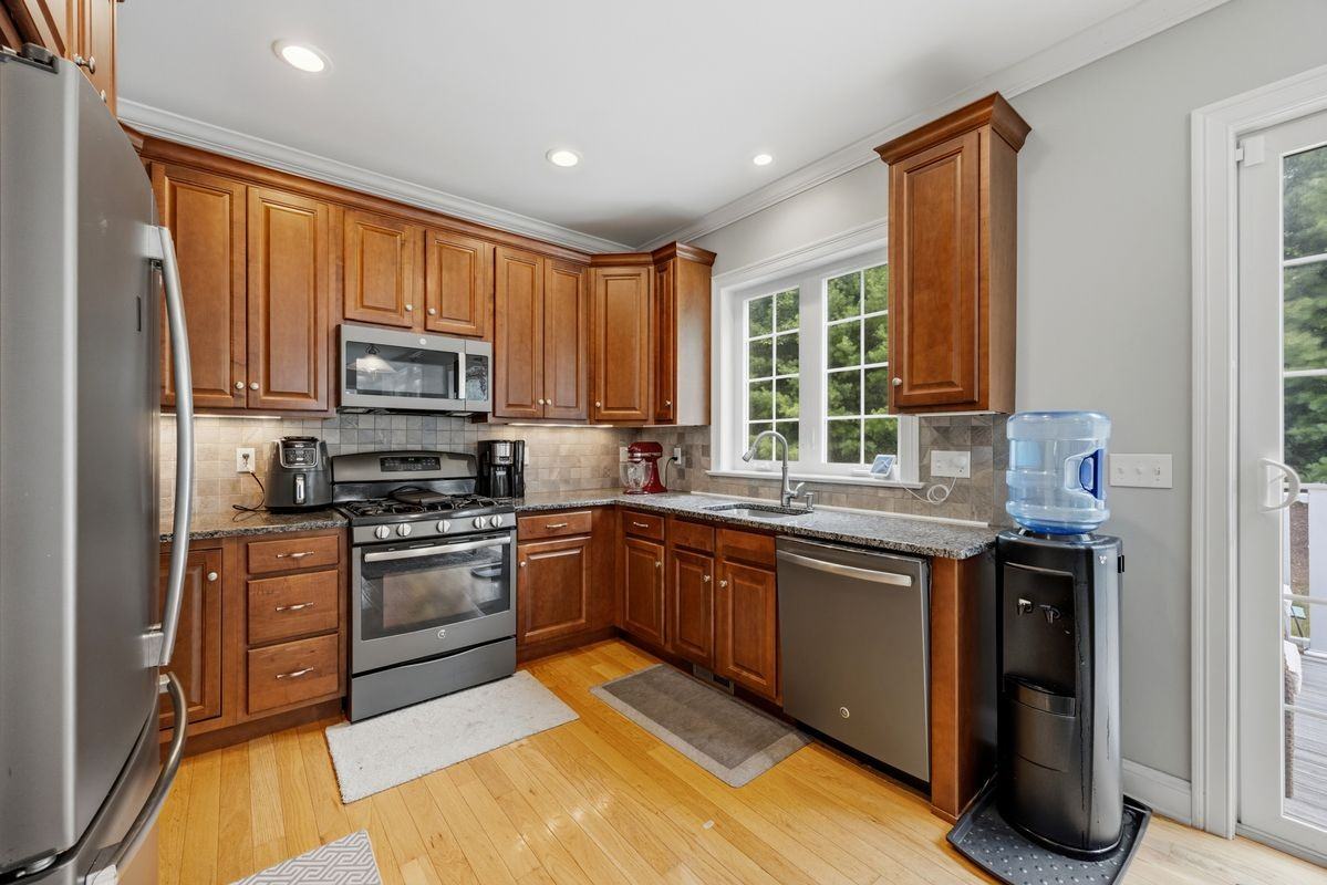 21 Carson Way - Photo 7 of 40