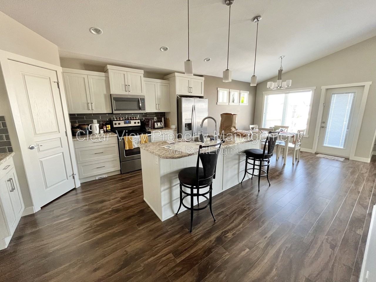 31 Northlander Lane W - Photo 4 of 17
