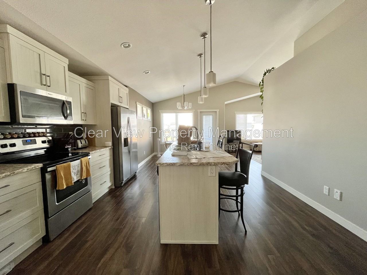 31 Northlander Lane W - Photo 7 of 17