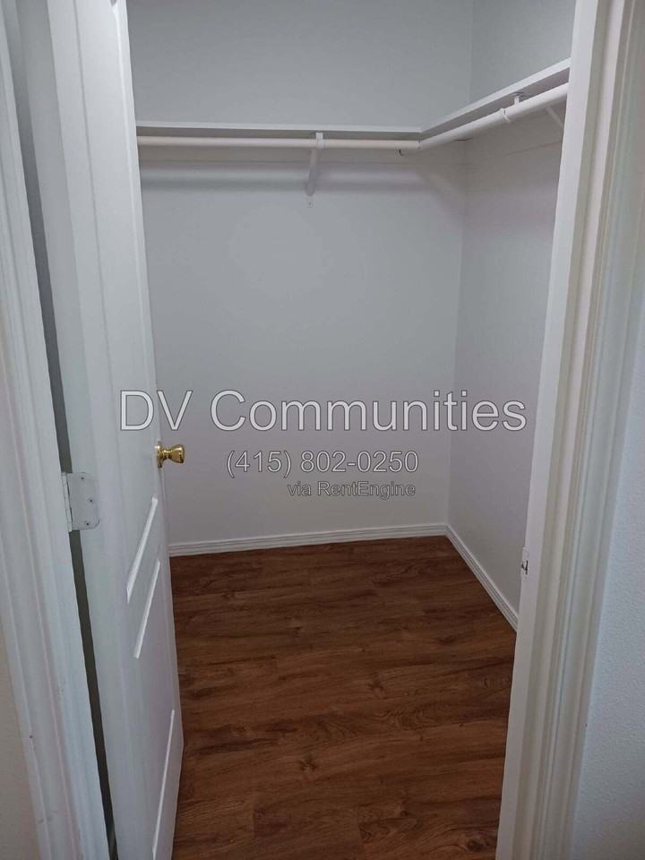 2571 Nw Cedar Ave #3 - Photo 6 of 13