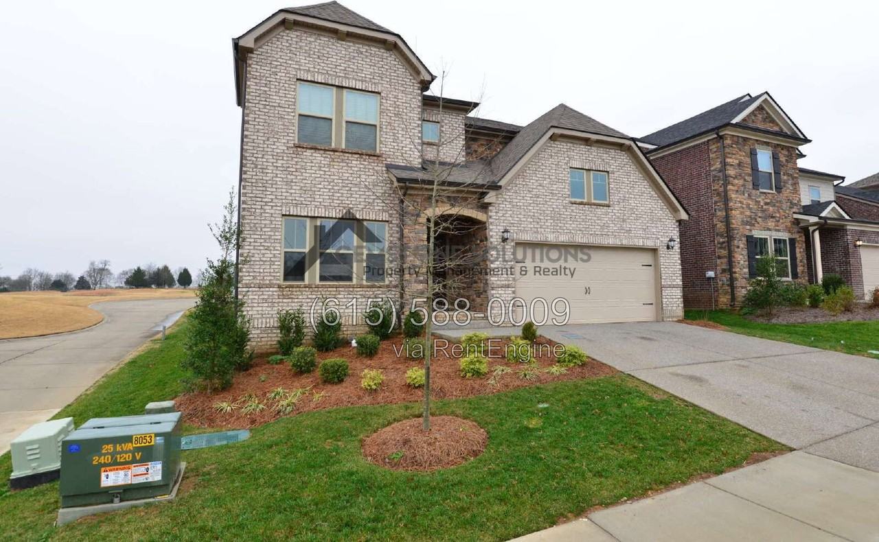 1028 Fenner Ln - Photo 2 of 50