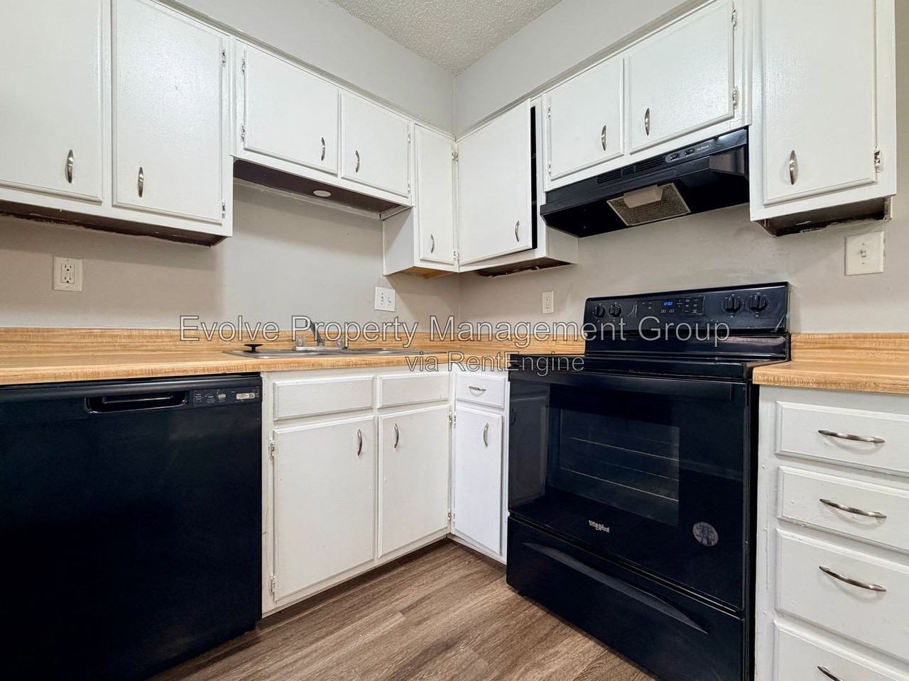 3435 Pruett Ct - Photo 5 of 10