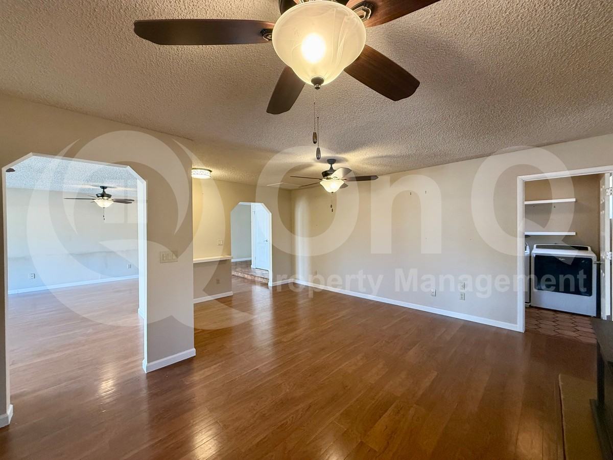 3151 S Orange Cir - Photo 3 of 24