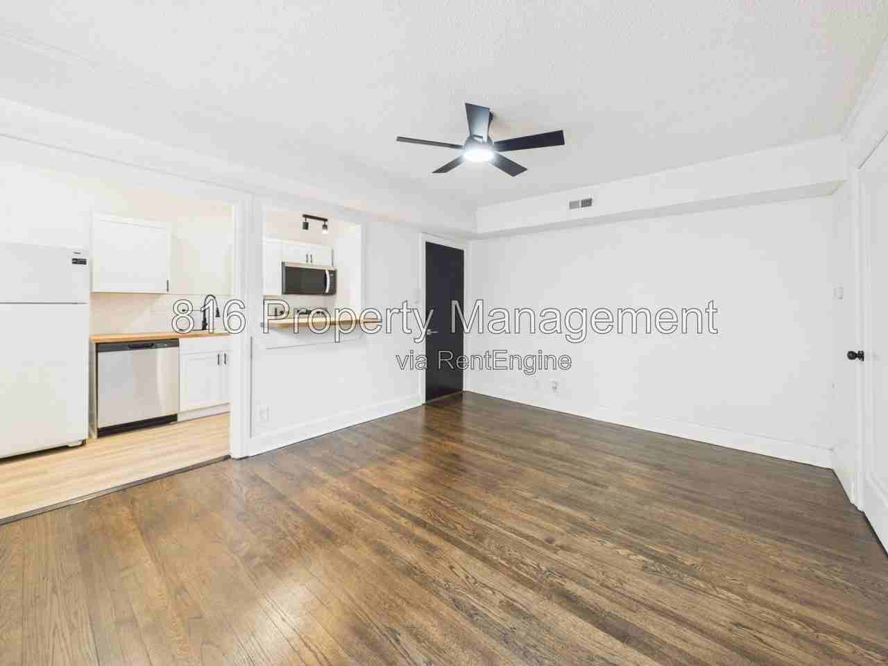 3702 Wyoming St #302 - Photo 4 of 33