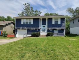 featured image of 7941 Ne San Rafael Dr