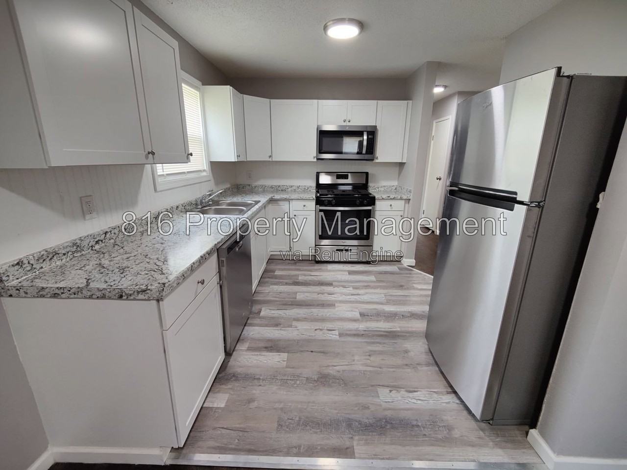 7941 Ne San Rafael Dr - Photo 6 of 27