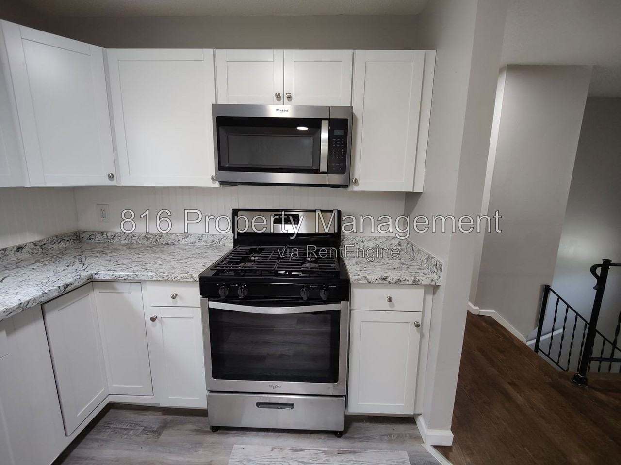 7941 Ne San Rafael Dr - Photo 7 of 27