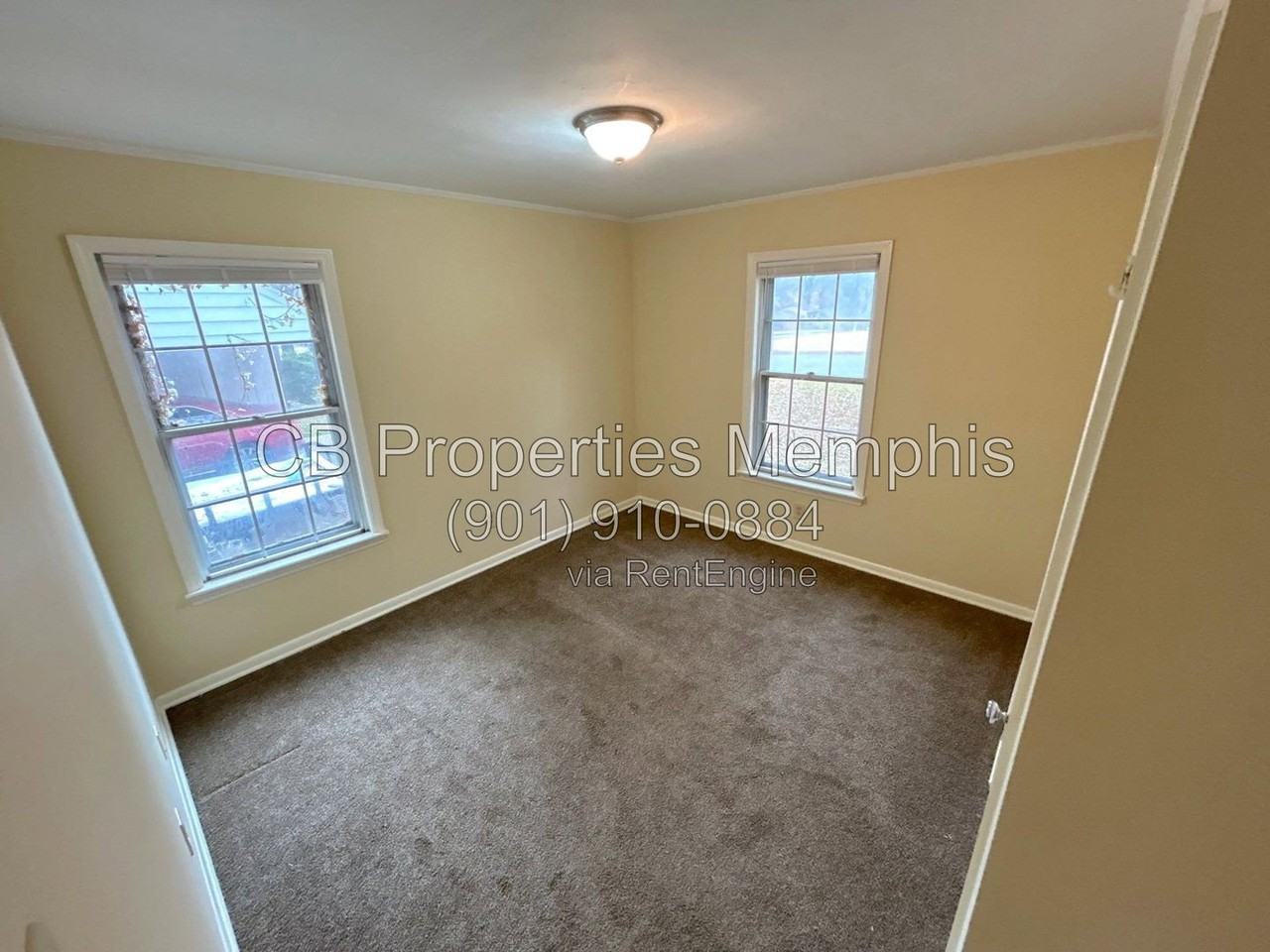 3058 Robbiedon St - Photo 4 of 13