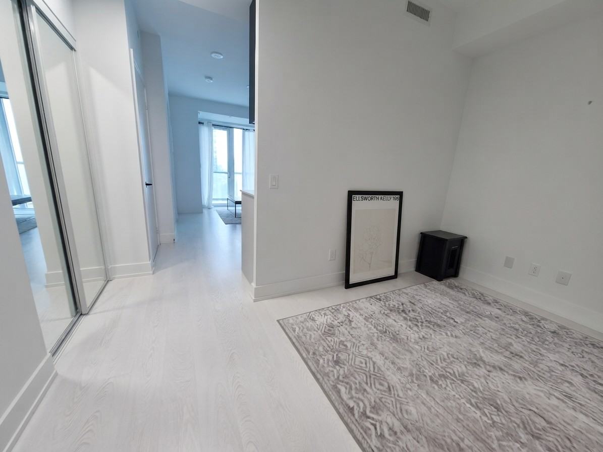 308 Jarvis St #1607 - Photo 3 of 37