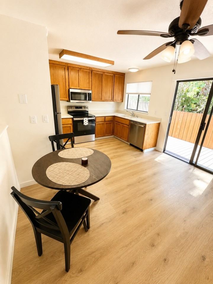 843 Falcon Way - Photo 6 of 15