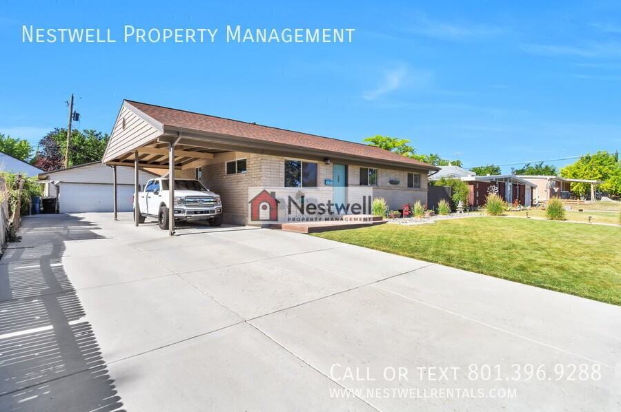 1911 W Rocky Rd - Photo 3 of 29
