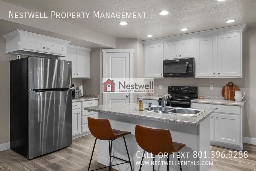 906 N Apple Seed Ln - Photo 3 of 20