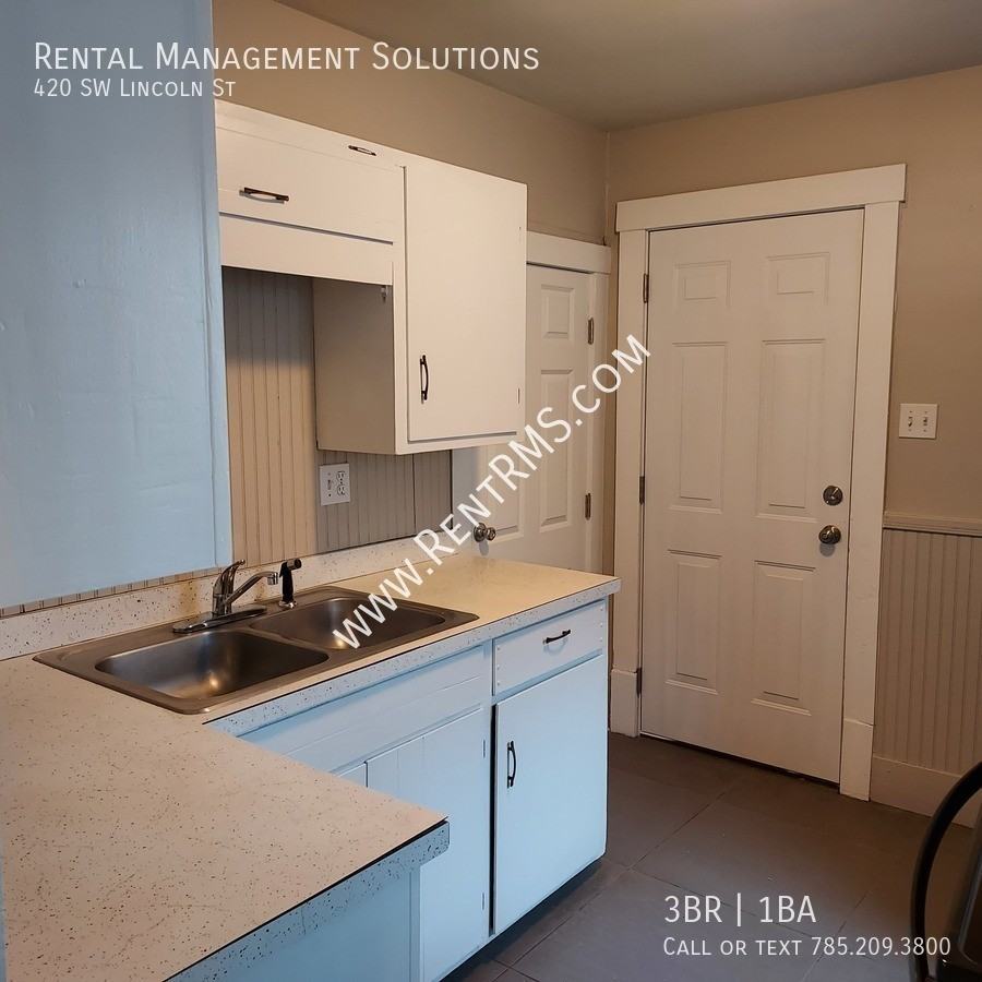 420 Sw Lincoln St - Photo 6 of 26