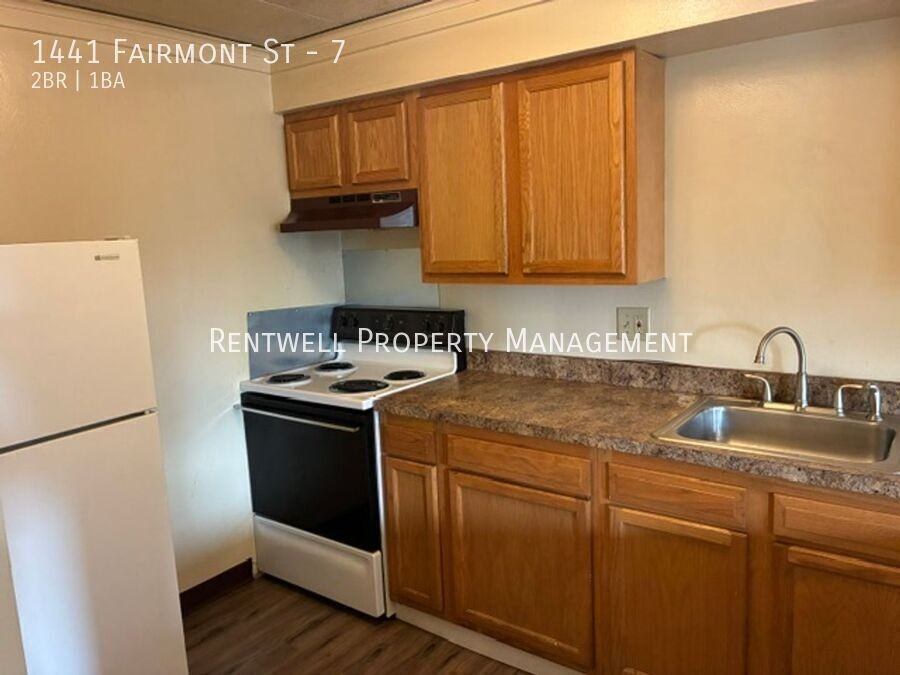 1441 Fairmont St #7 - Photo 2 of 13