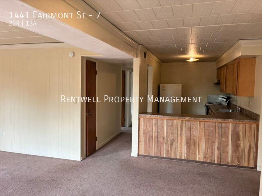 1441 Fairmont St #7 - Photo 6 of 13