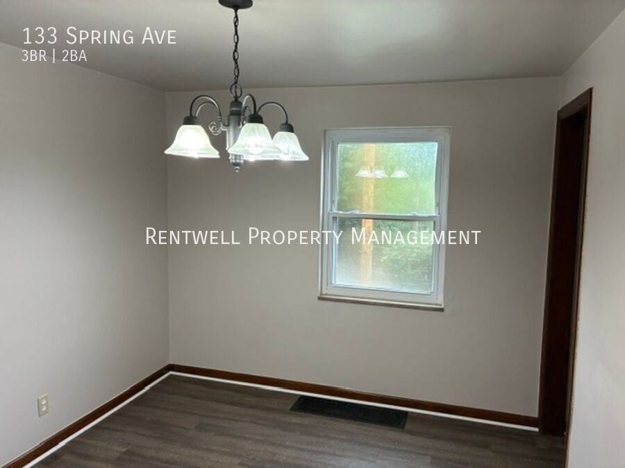 133 Spring Ave - Photo 7 of 22