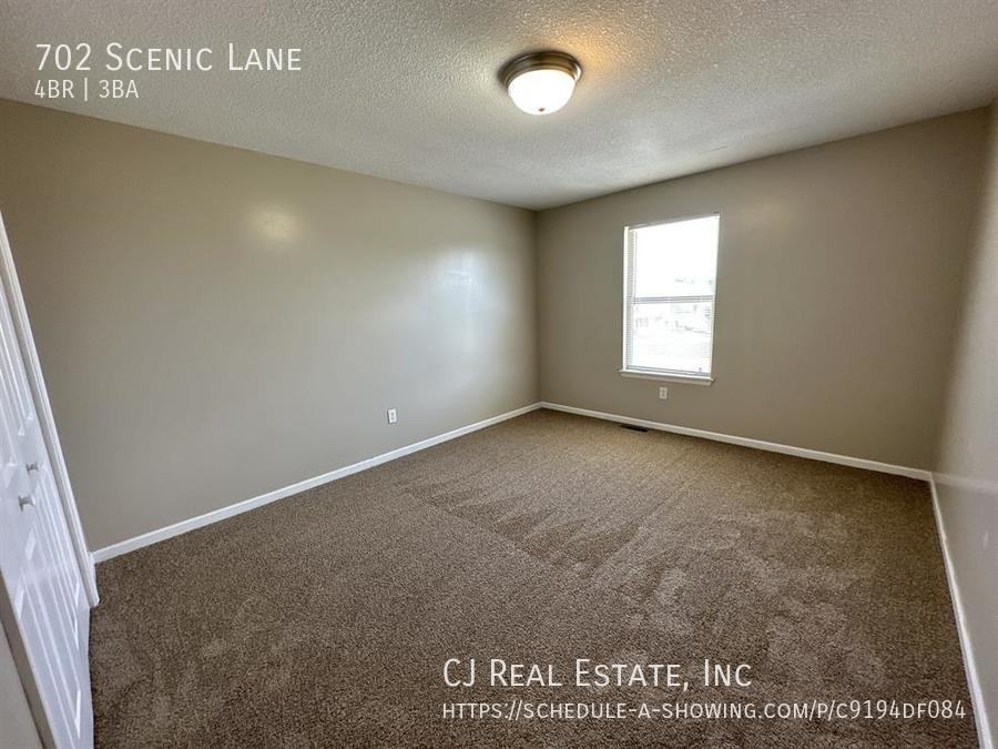 702 Nw Scenic Ln - Photo 7 of 12