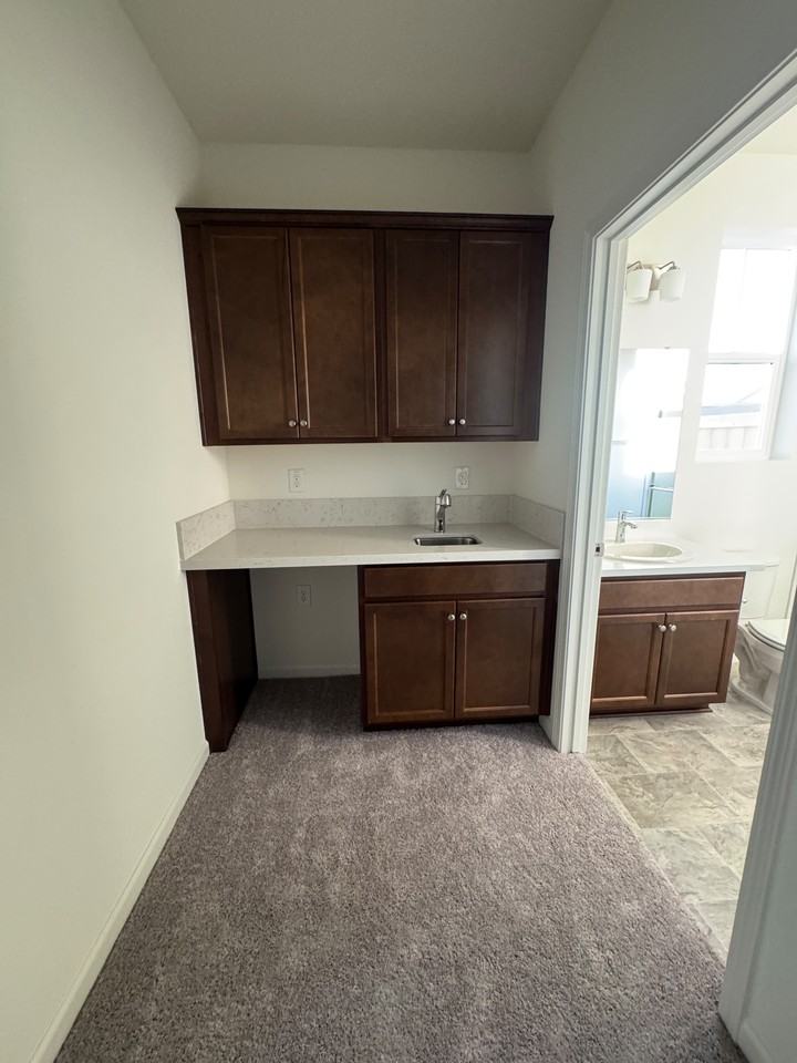 434 Miramar Dr #NA - Photo 4 of 14