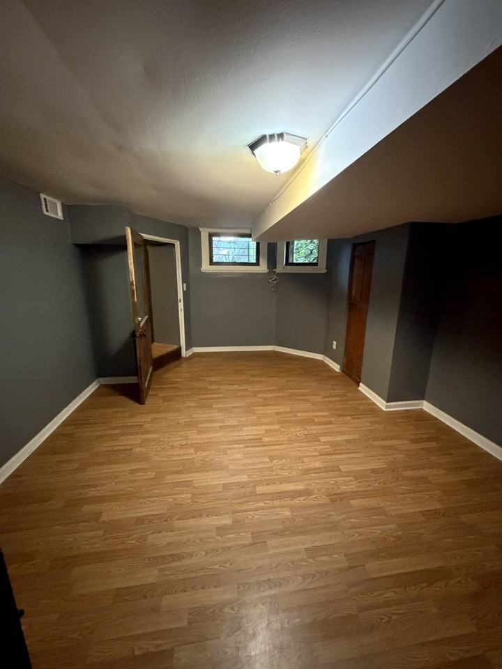 4120 S King Dr #G - Photo 3 of 8