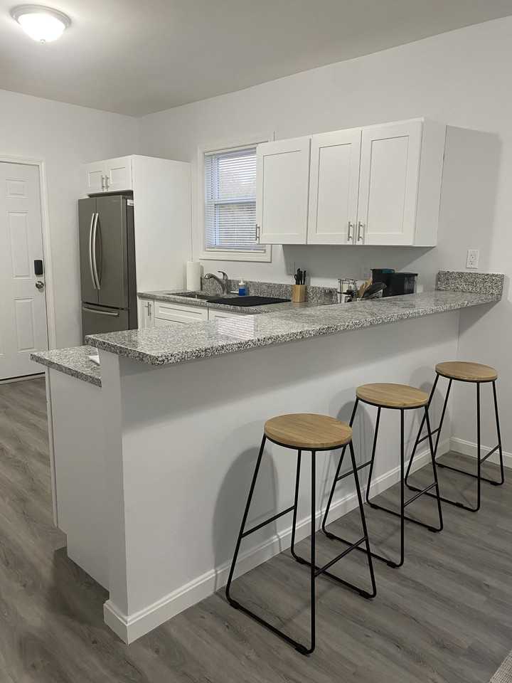 383 Academy Ave #2 - Photo 3 of 15