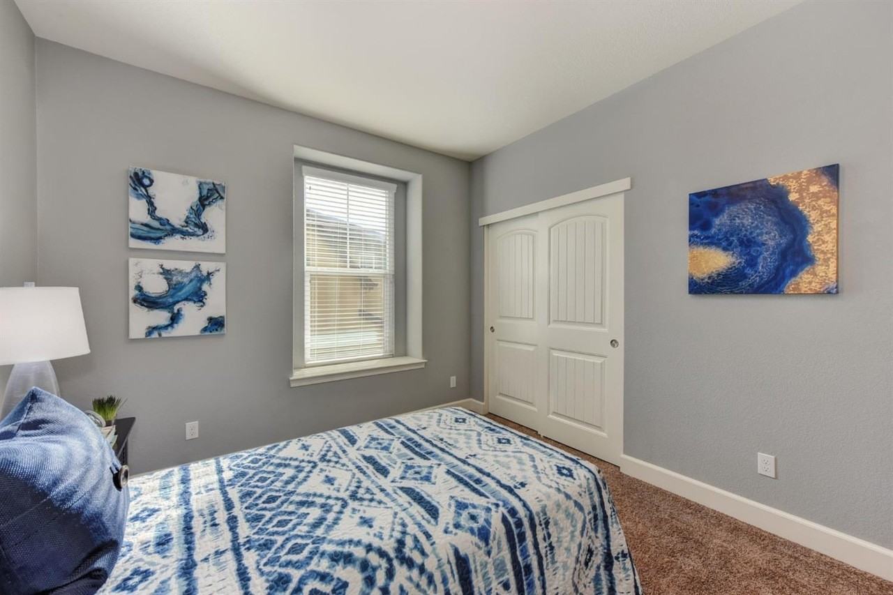 916 Lyon Pl #NA - Photo 4 of 15