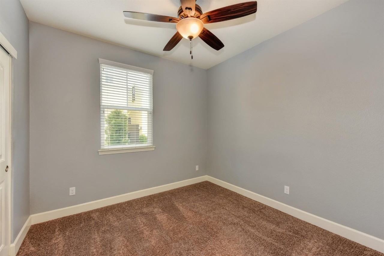916 Lyon Pl #NA - Photo 5 of 15