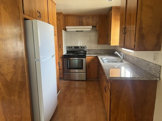13517 Mar Vista St #E - Photo 3 of 7